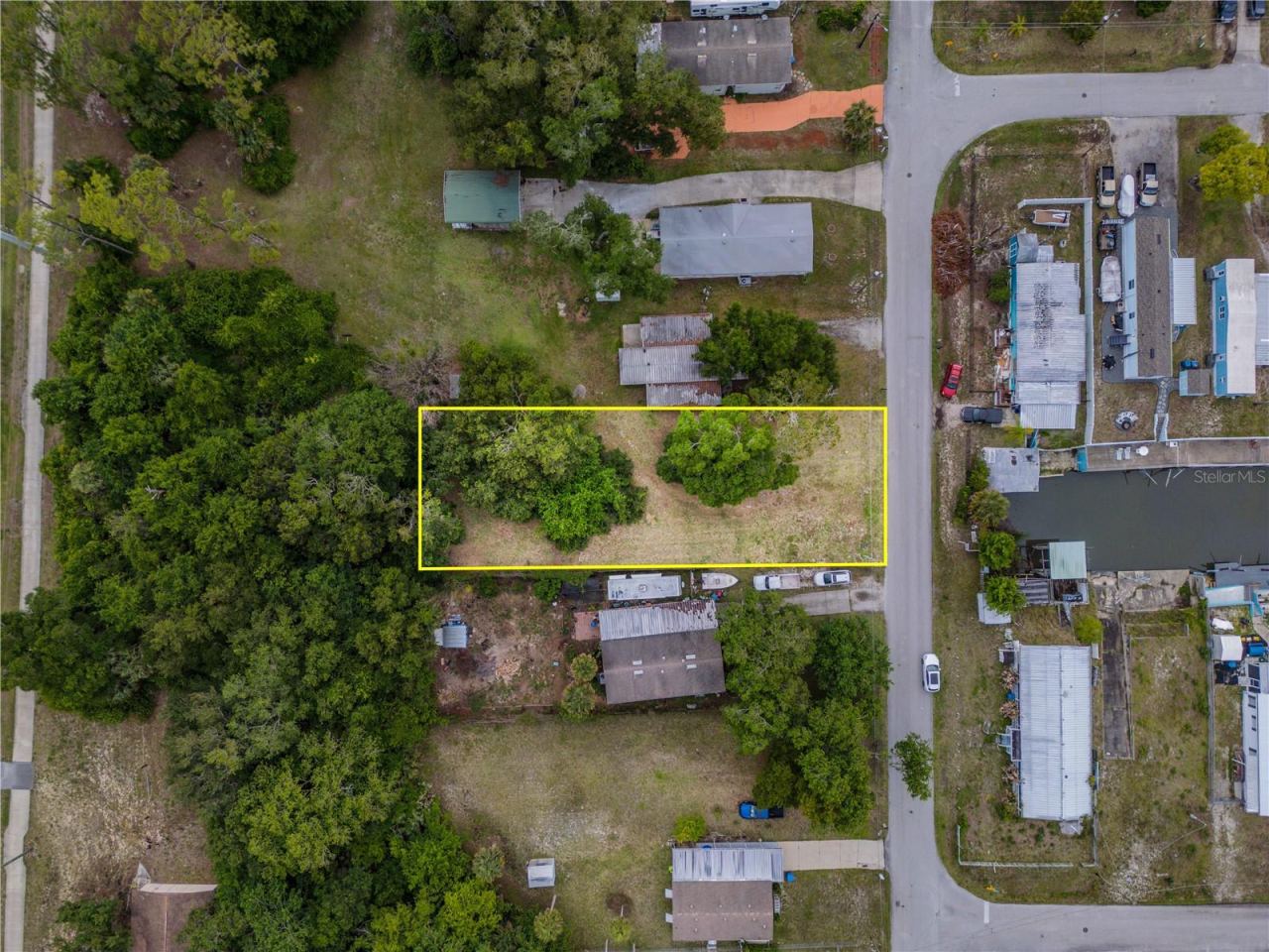 Nellie St, Edgewater, FL 32141
