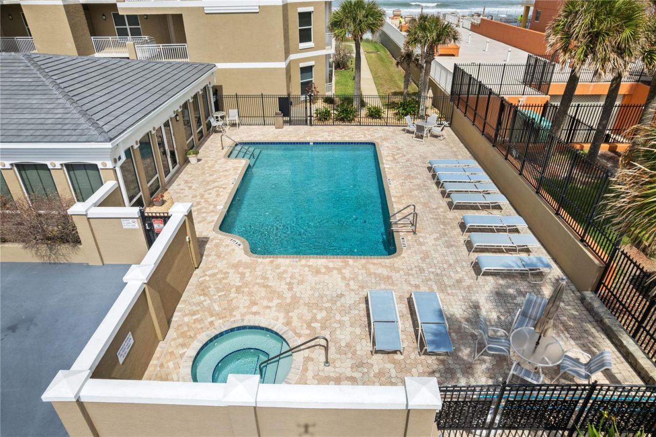 2855 S Atlantic Ave #201, Daytona Beach