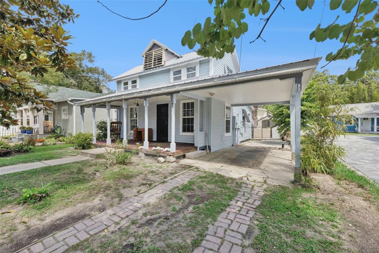 Photo 3 of 207 Mary Ave, New Smyrna Beach, FL 32168