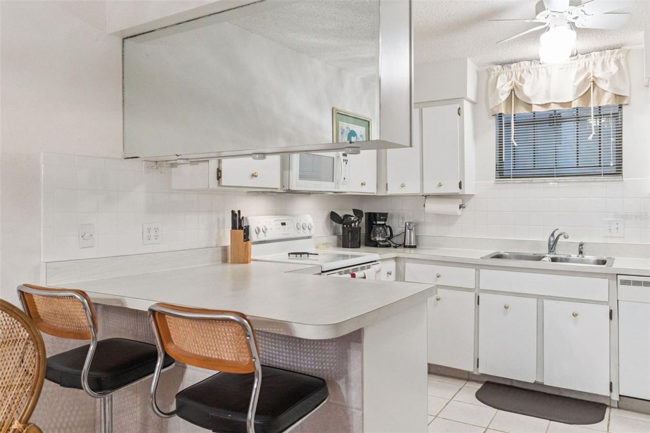 Photo 3 of 325 Wilder Blvd #103, Daytona Beach, FL 32114