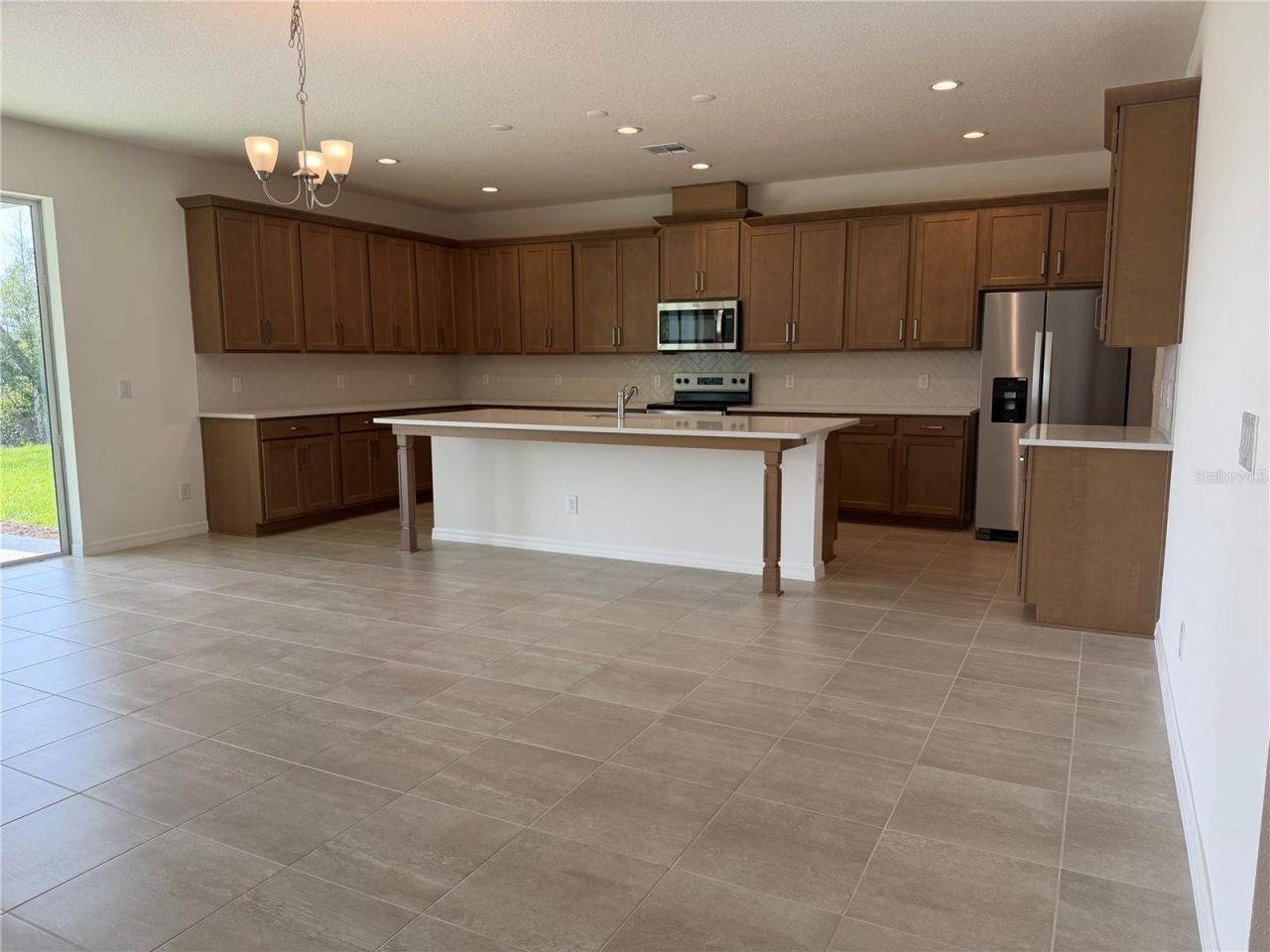 Photo 3 of 756 Farfields St, Deland, FL 32724