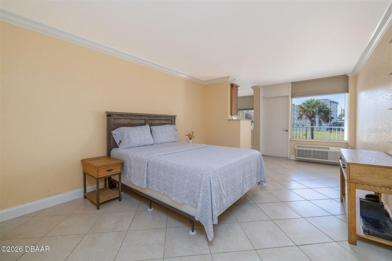Photo 5 of 935 S Atlantic Ave #203, Daytona Beach, FL 32118