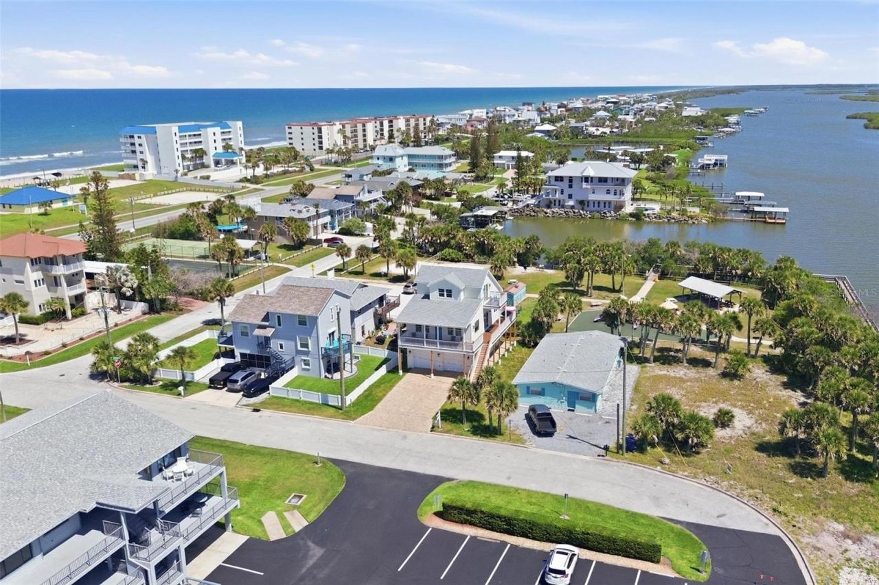 Photo 3 of 856 Ladyfish Ave, New Smyrna Beach, FL 32169