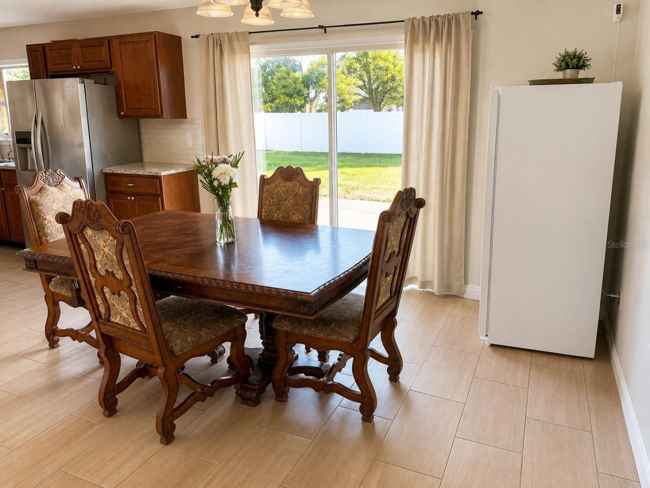 Photo 2 of 1540 Jupiter Ave, Deltona, FL 32738