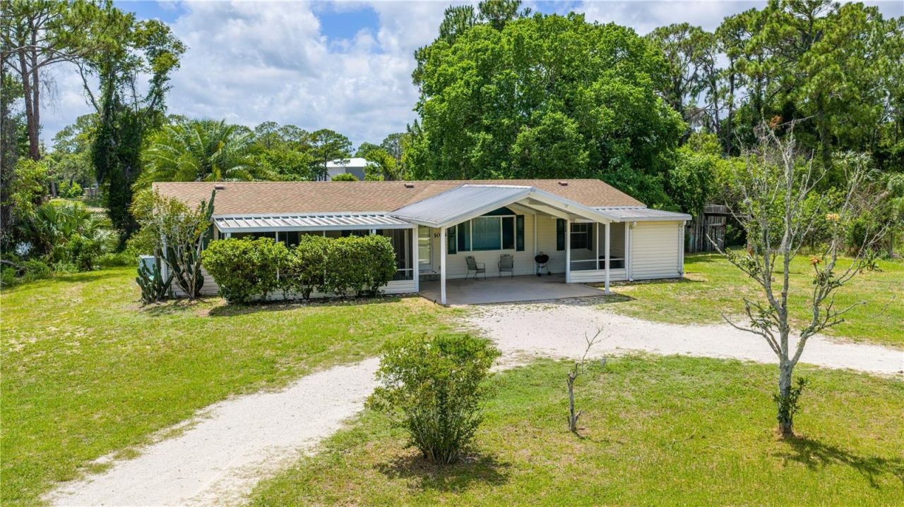 Photo 4 of 1055 Acee Dr, New Smyrna Beach, FL 32168