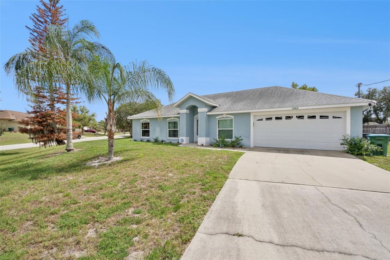 Photo 2 of 2563 Sheffield Dr, Deltona, FL 32738