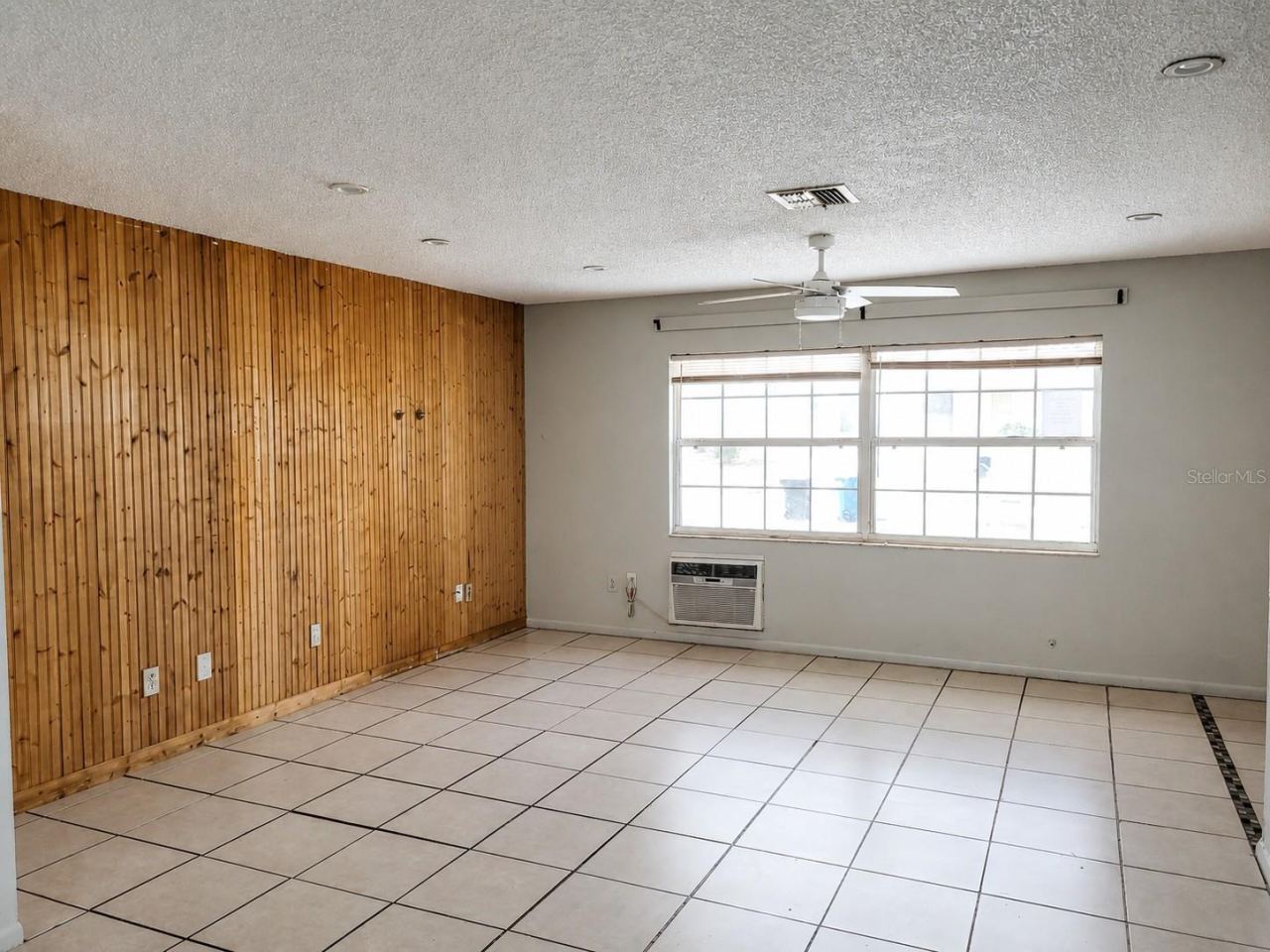 Photo 2 of 765 Highland Dr, Orange City, FL 32763