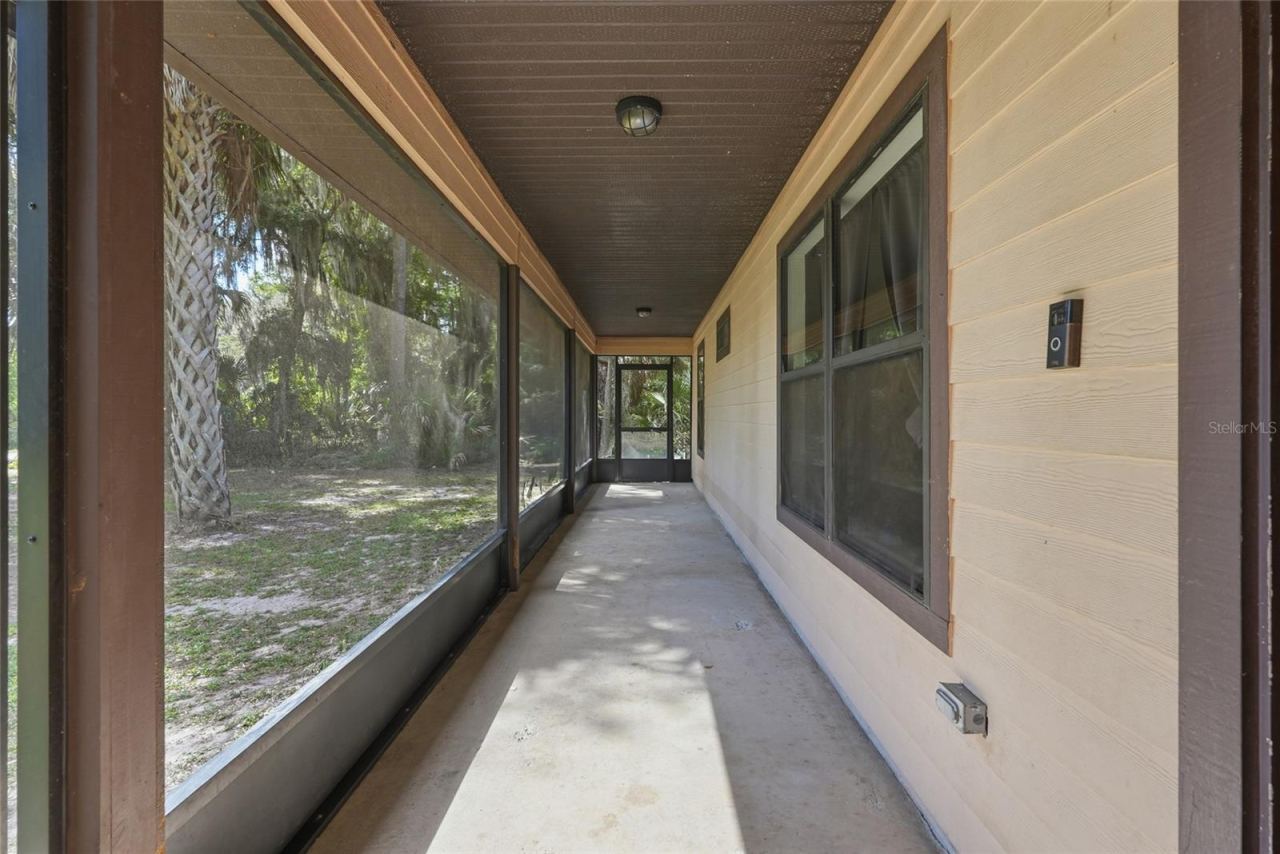 Photo 2 of 173 Little Orange Lake Dr, Hawthorne, FL 32640