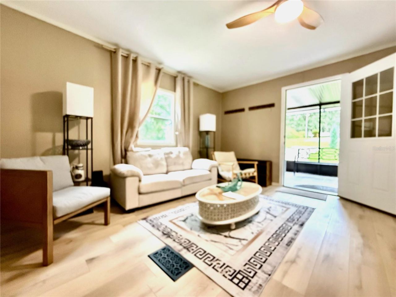 Photo 5 of 208 Ashley St, Hawthorne, FL 32640