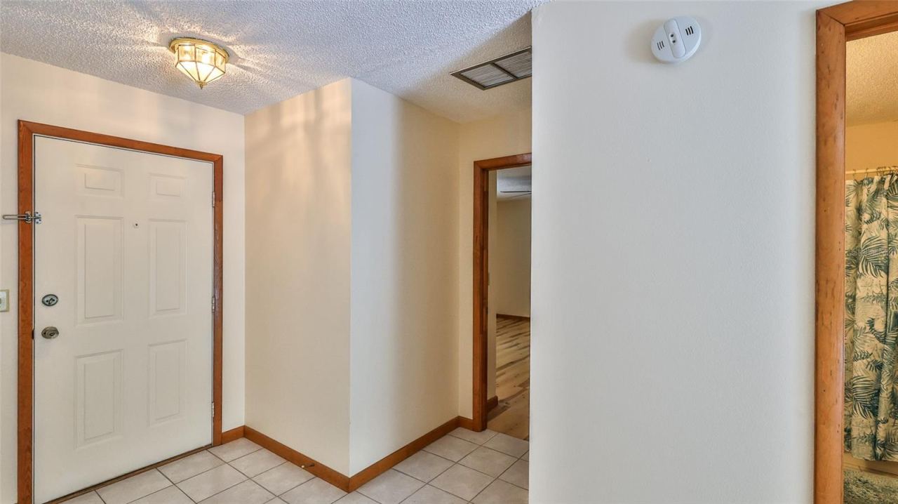Photo 3 of 3103 Juniper Dr, Edgewater, FL 32141