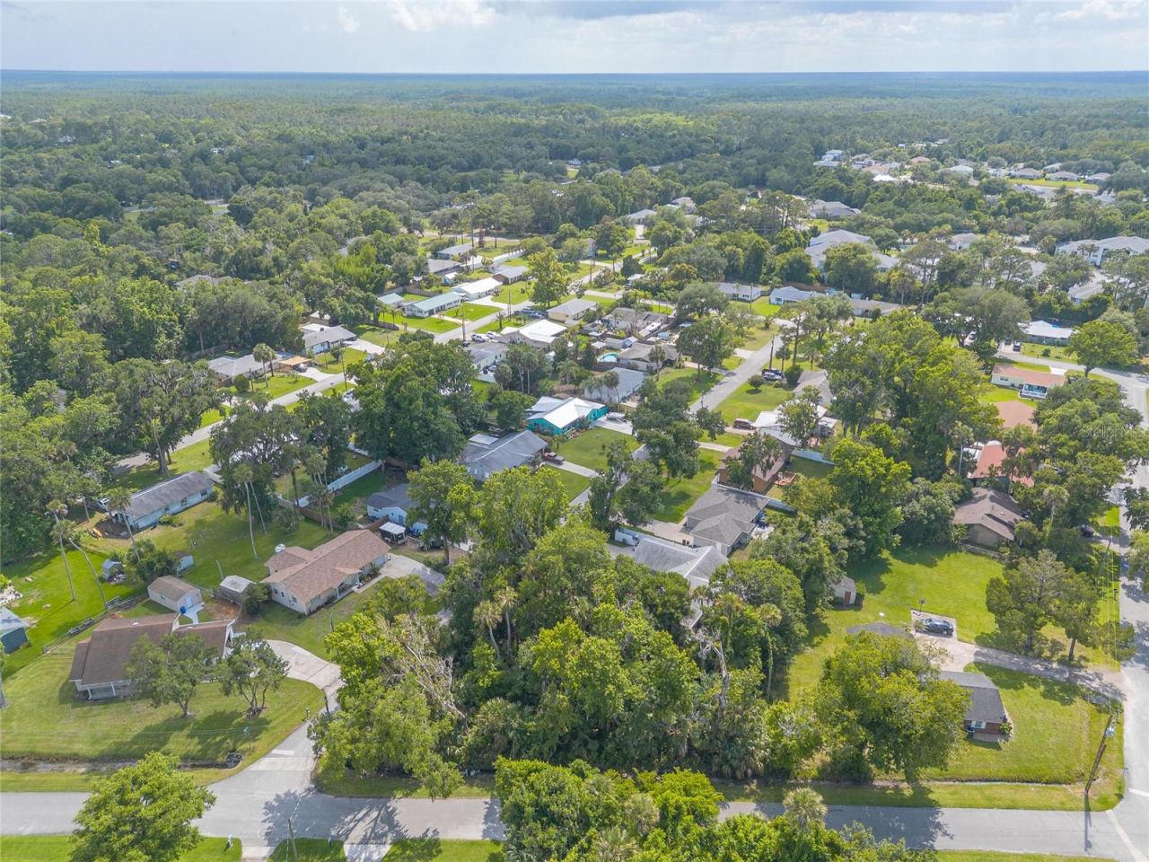 Photo 3 of 2433 Claire Ave, New Smyrna Beach, FL 32168