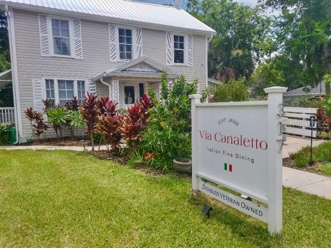 Photo 3 of 317 N Orange St, New Smyrna Beach, FL 32168