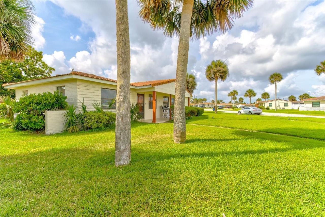 Photo 3 of 232 Northshore Dr #a & #b, Ormond Beach, FL 32176