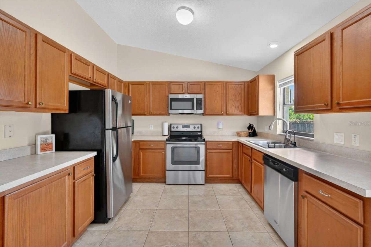 Photo 2 of 1520 3rd Ave, Deland, FL 32724