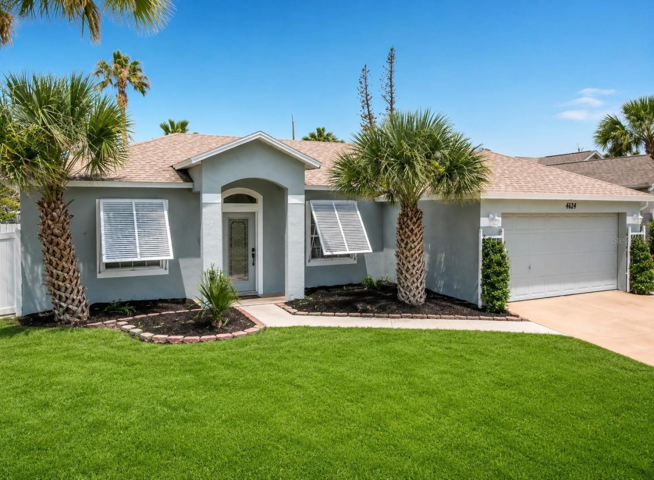Photo 2 of 4624 S Atlantic Ave, New Smyrna Beach, FL 32169