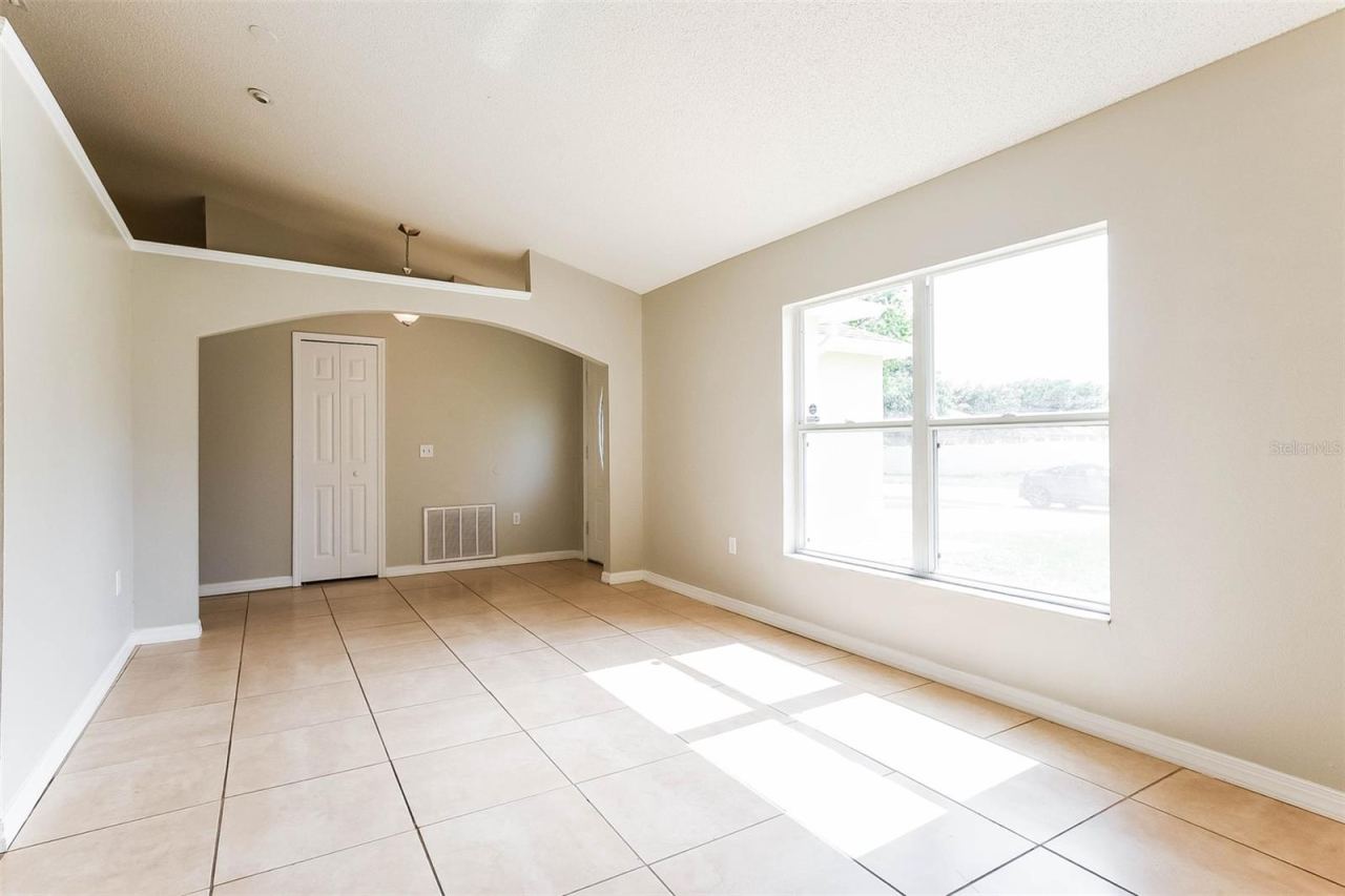 Photo 3 of 2807 Arbour Trail Ct, Deltona, FL 32725