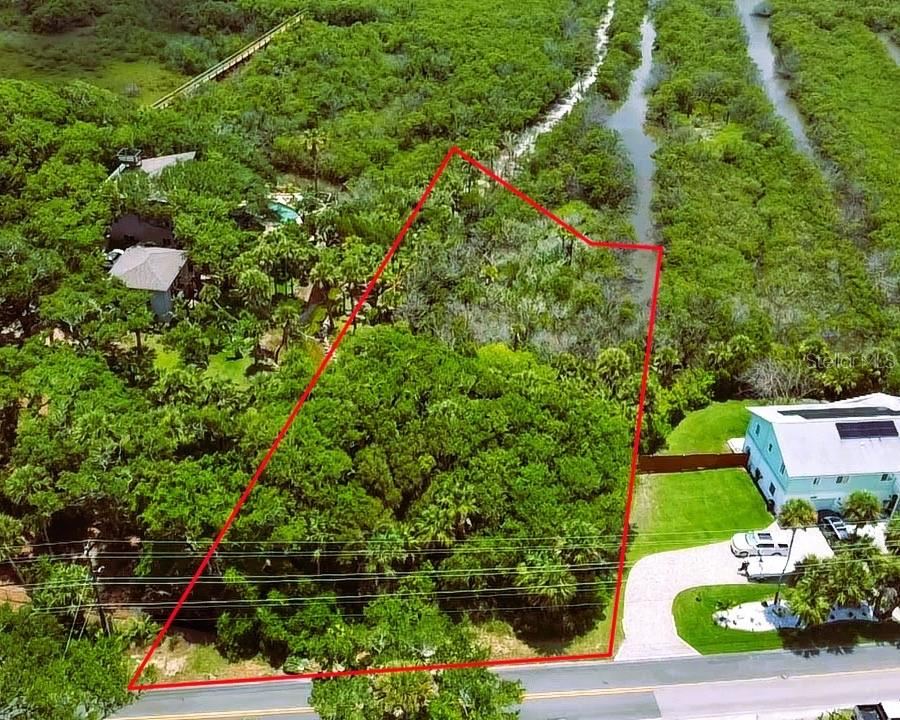 Photo 2 of 4168 Saxon Dr, New Smyrna Beach, FL 32169