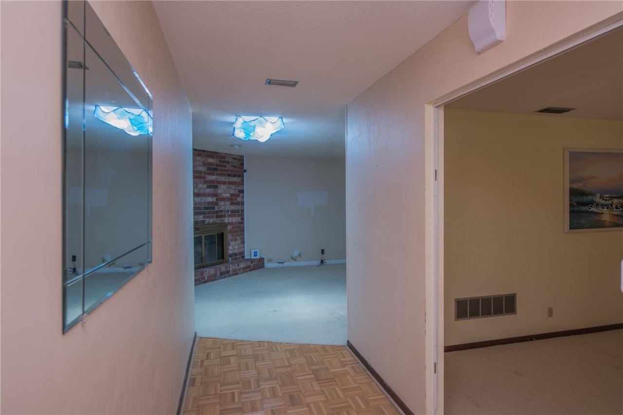 Photo 3 of 34 Oakmont Cir, Ormond Beach, FL 32174