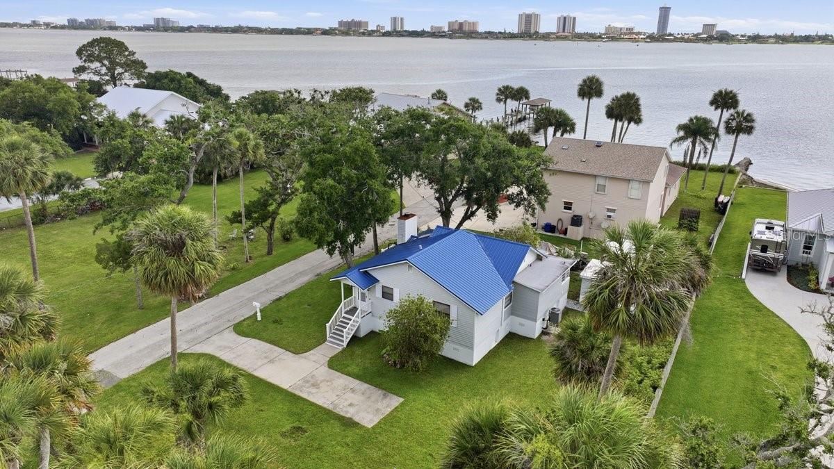 Photo 2 of 105 Mcdonald St, South Daytona, FL 32119