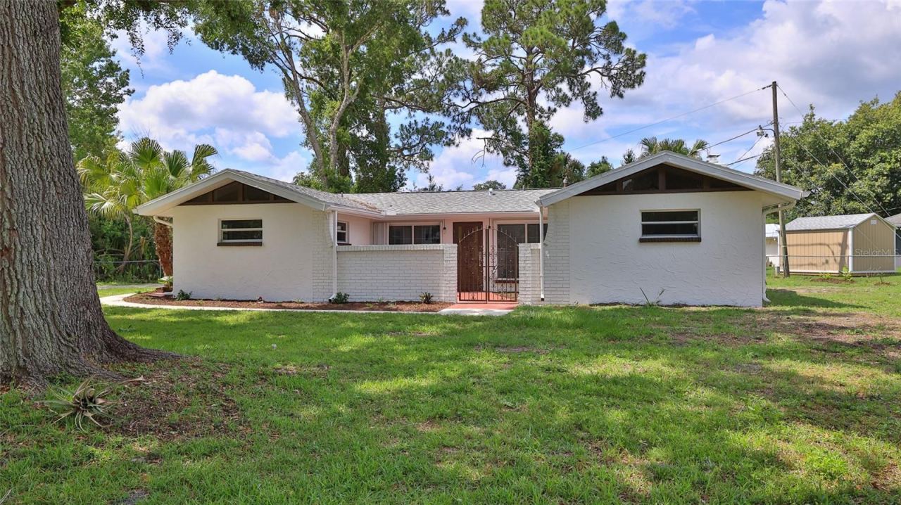2212 Woodland Dr, Edgewater, FL 32141