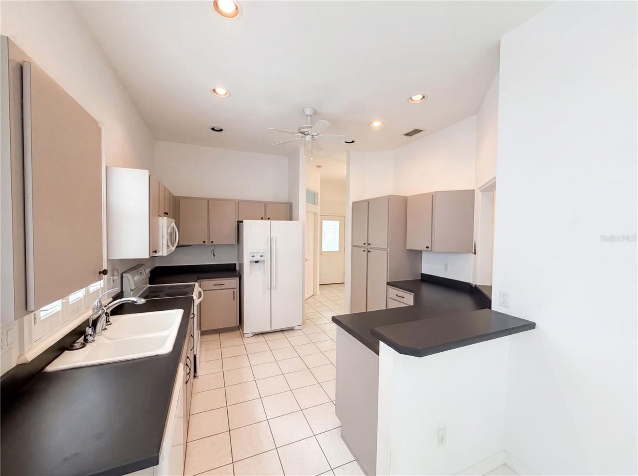 Photo 2 of 3319 Newbliss Cir, Ormond Beach, FL 32174