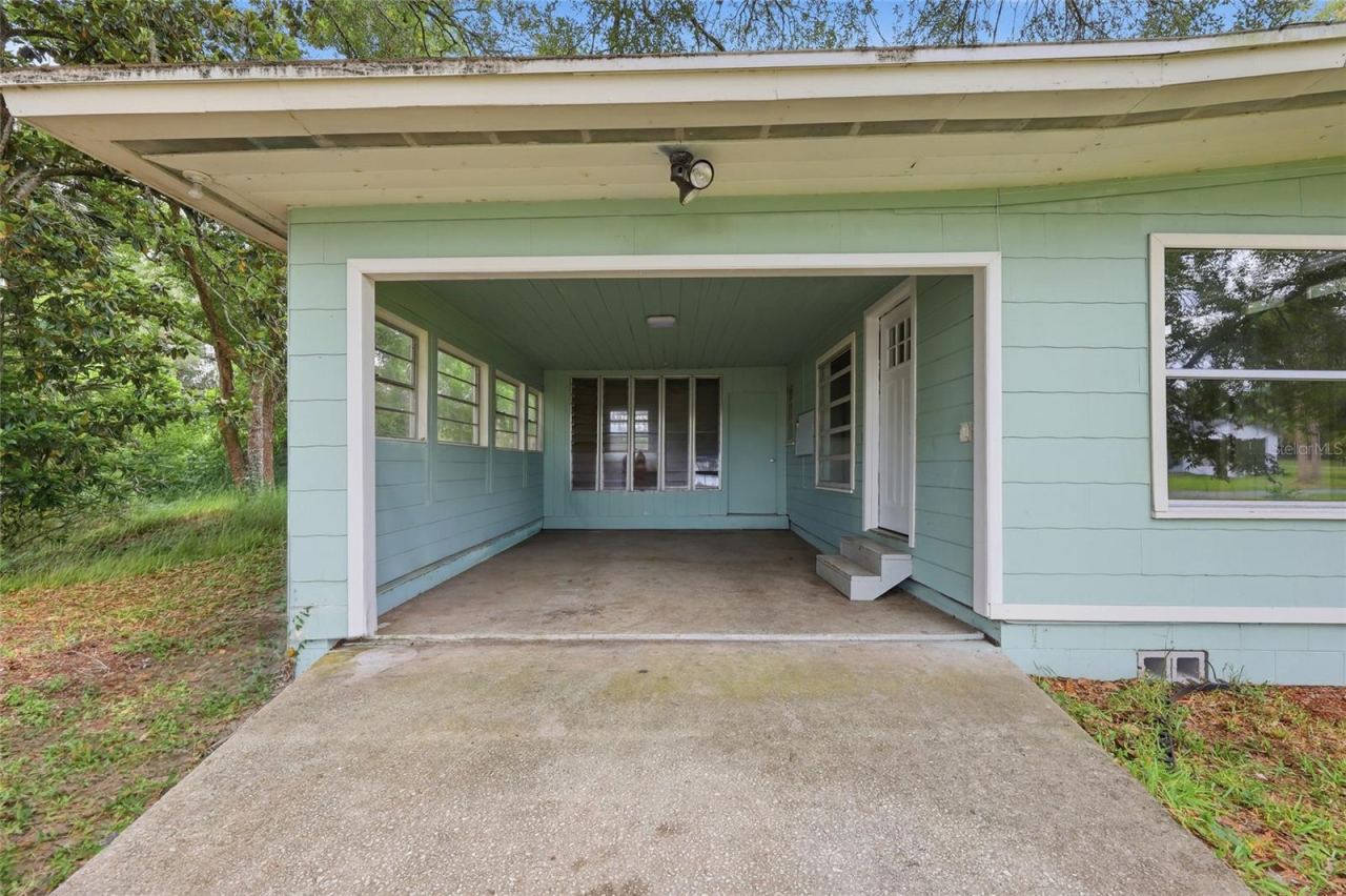 Photo 2 of 1881 Cottonwood St, Orange City, FL 32763