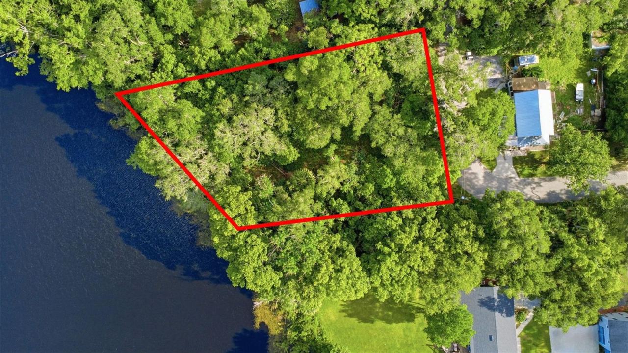 Vista St, Lake Helen, FL 32744