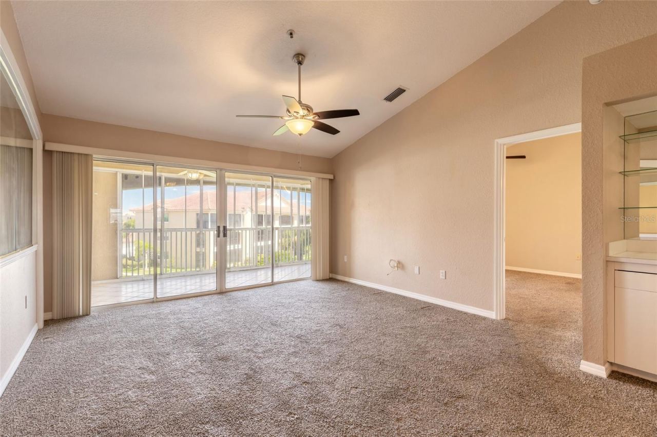 Photo 3 of 407 Bouchelle Dr #303, New Smyrna Beach, FL 32169