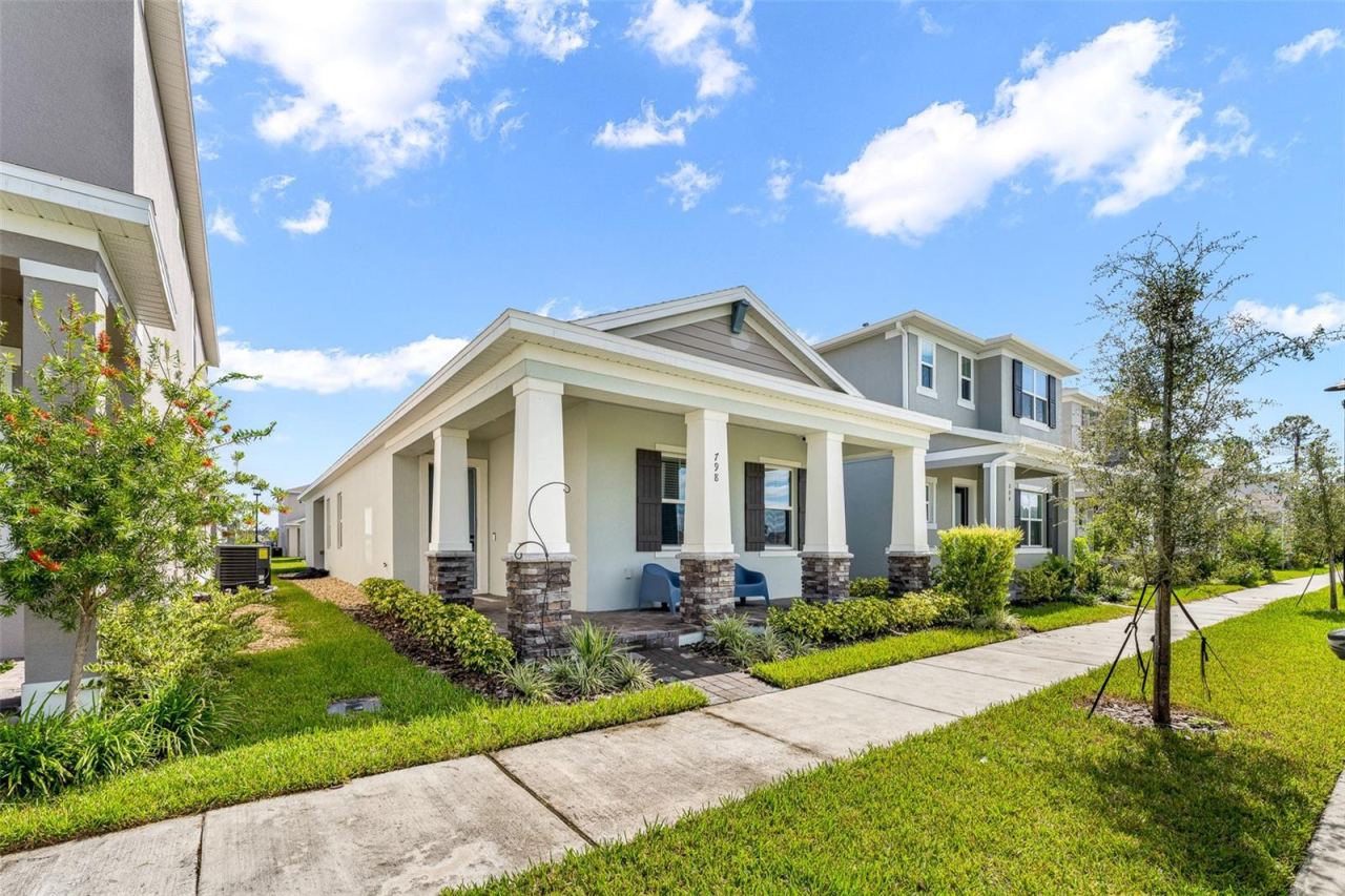 798 Middleton St, Debary, FL 32713