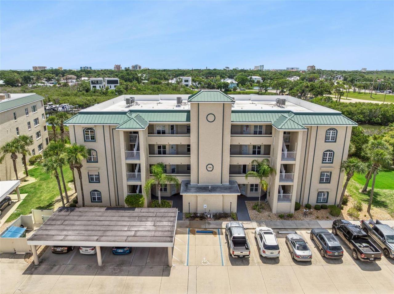 426 Bouchelle Dr #101, New Smyrna Beach
