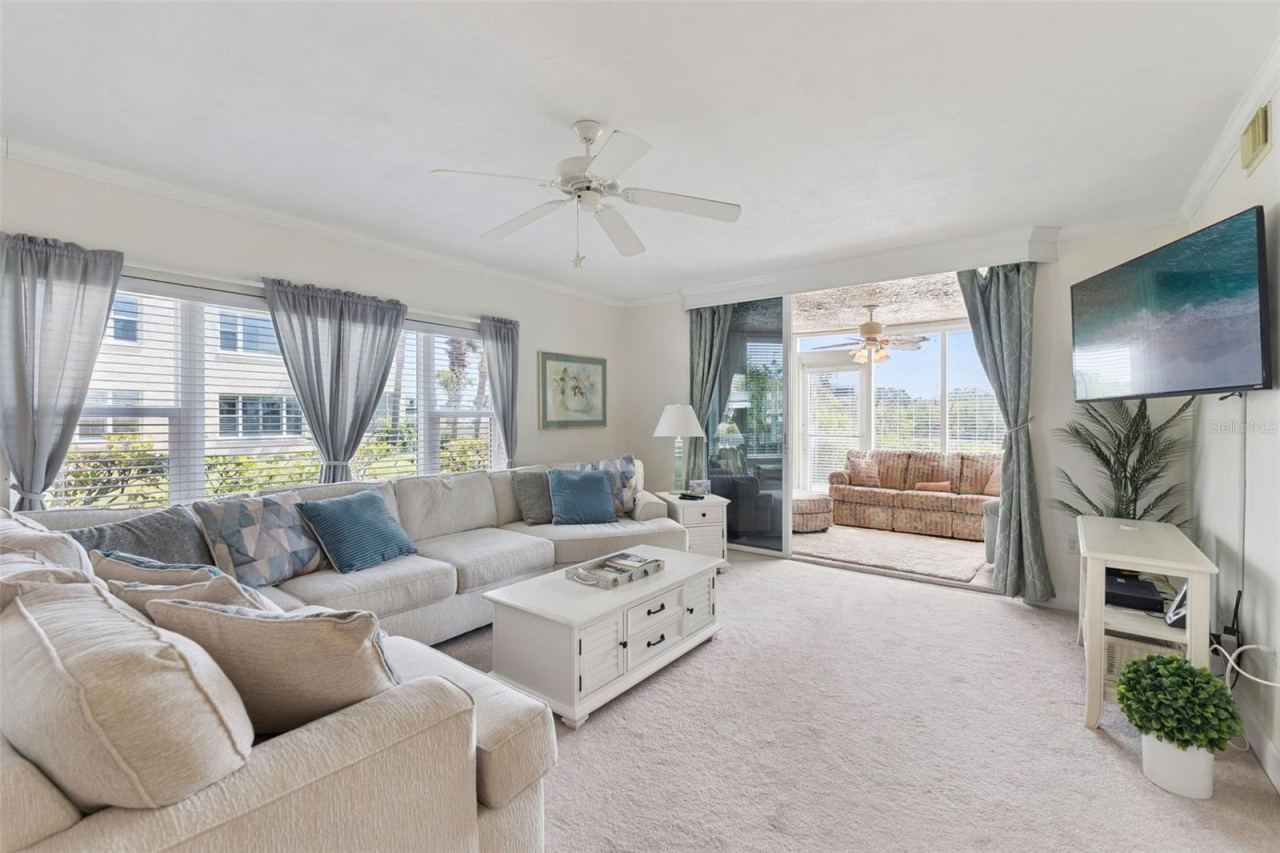 Photo 2 of 426 Bouchelle Dr #101, New Smyrna Beach, FL 32169