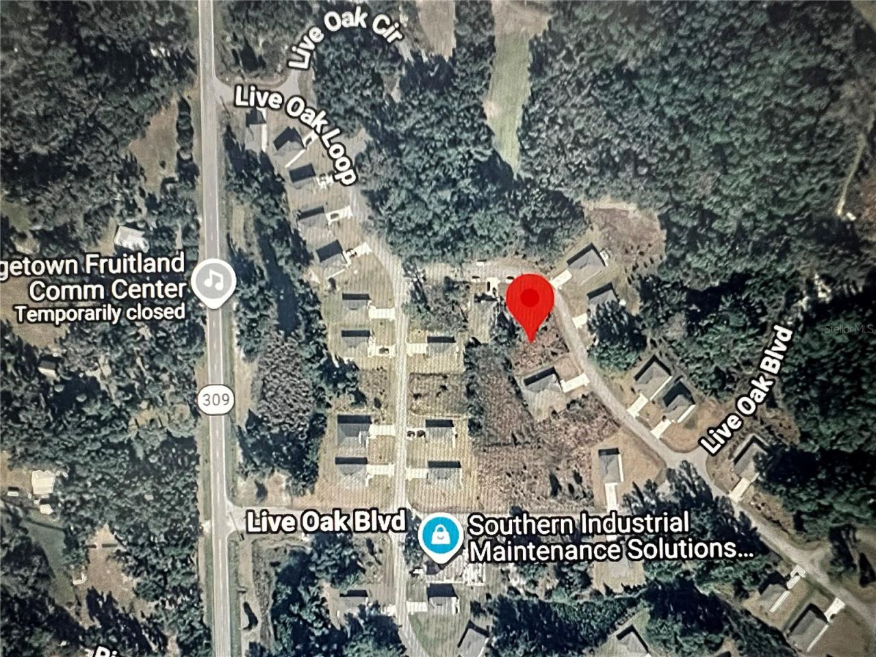 Photo 2 of 260 Live Oak Loop, Crescent City, FL 32112