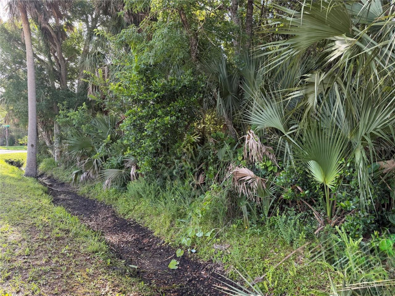 Photo 3 of 1400 Enterprise Ave, New Smyrna Beach, FL 32168
