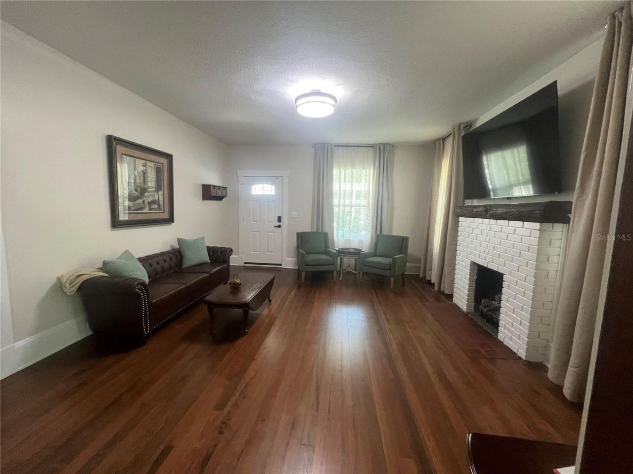 Photo 3 of 134 N Stone St, Deland, FL 32720