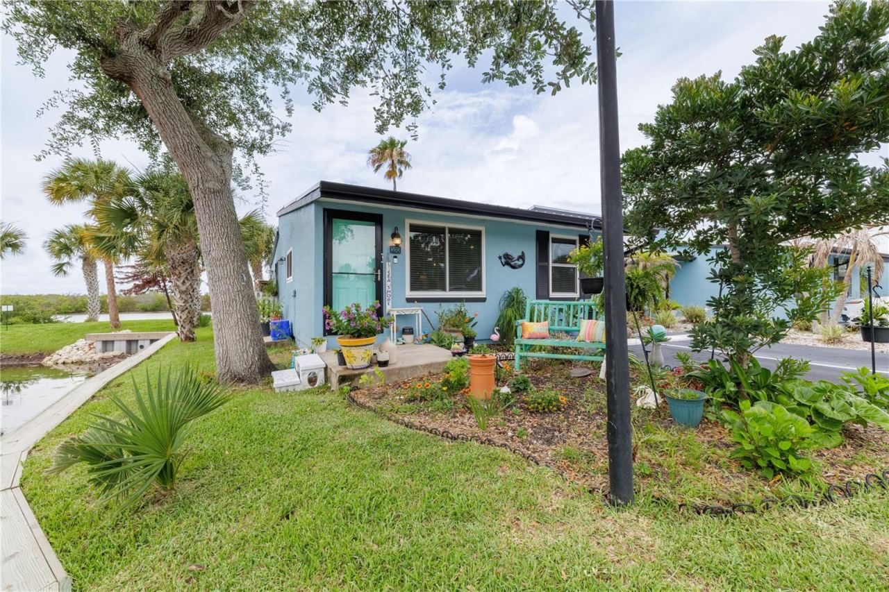 Photo 3 of 100 Poinciana Cove Ct #100, New Smyrna Beach, FL 32169