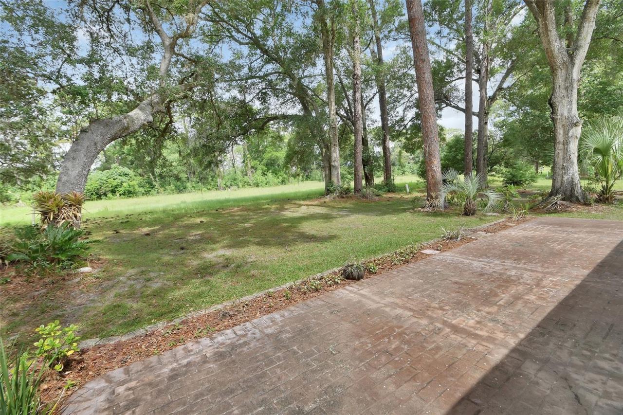 Photo 2 of 720 S Hill Ave #8b, Deland, FL 32724