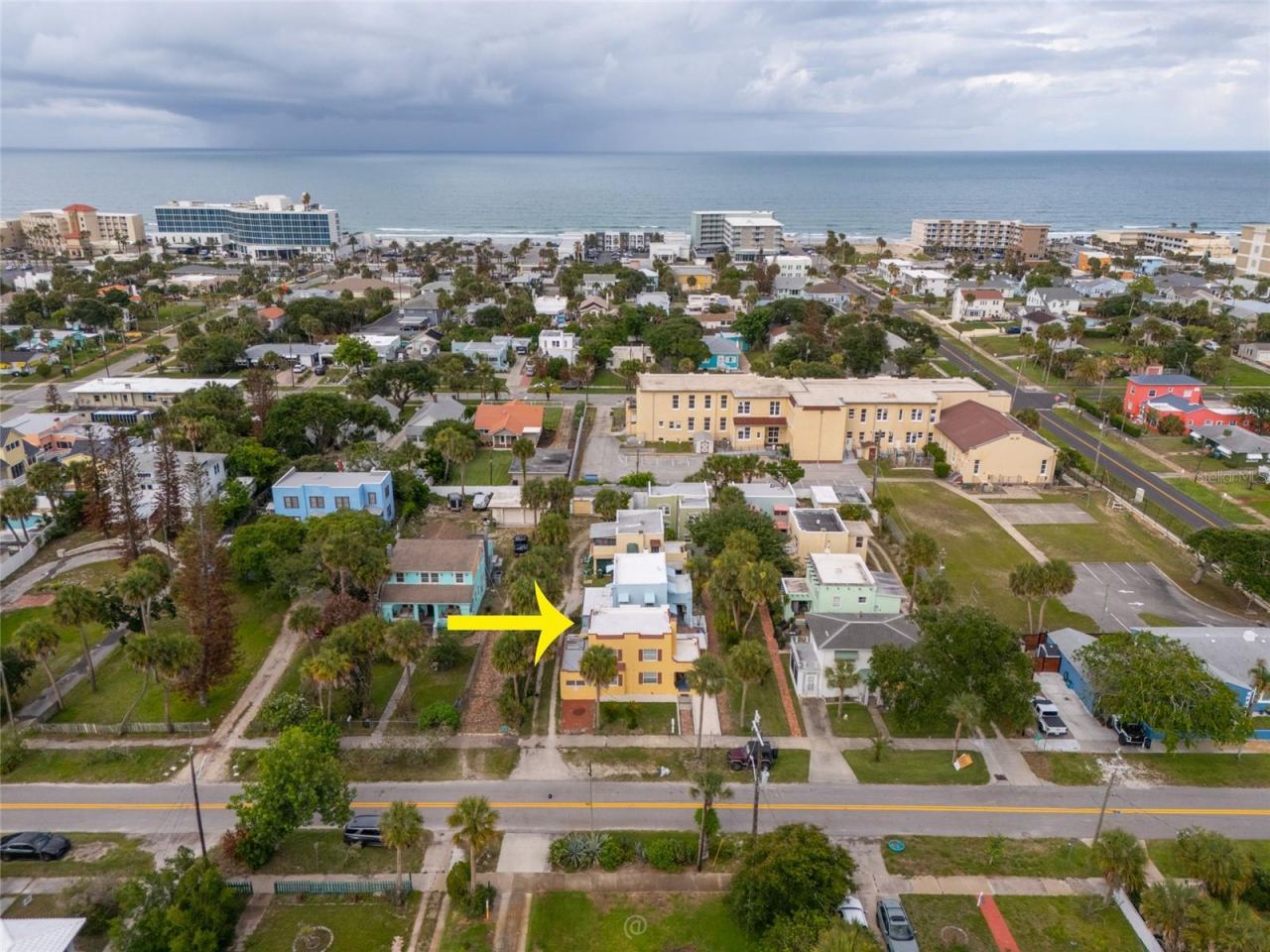 Photo 3 of 4 Clarendon Ct, Daytona Beach, FL 32118