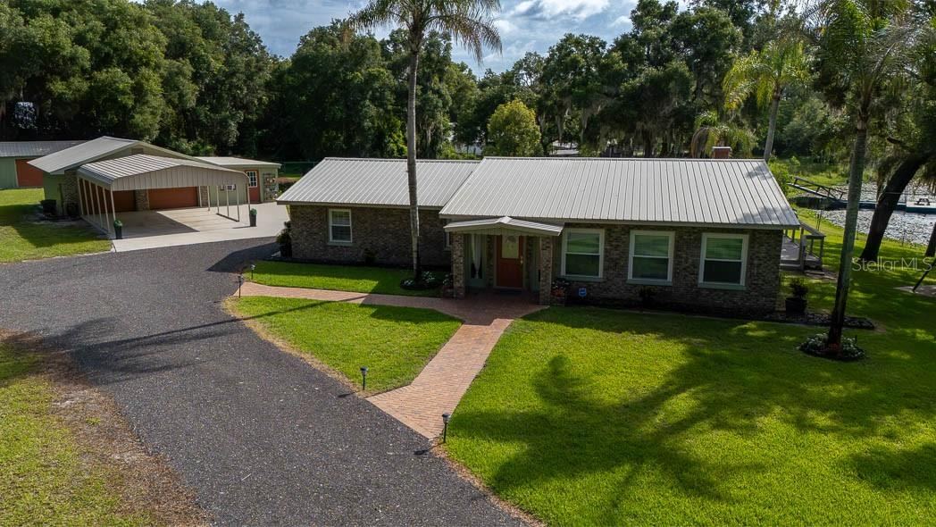 210 Westlake Dr, Lake Helen