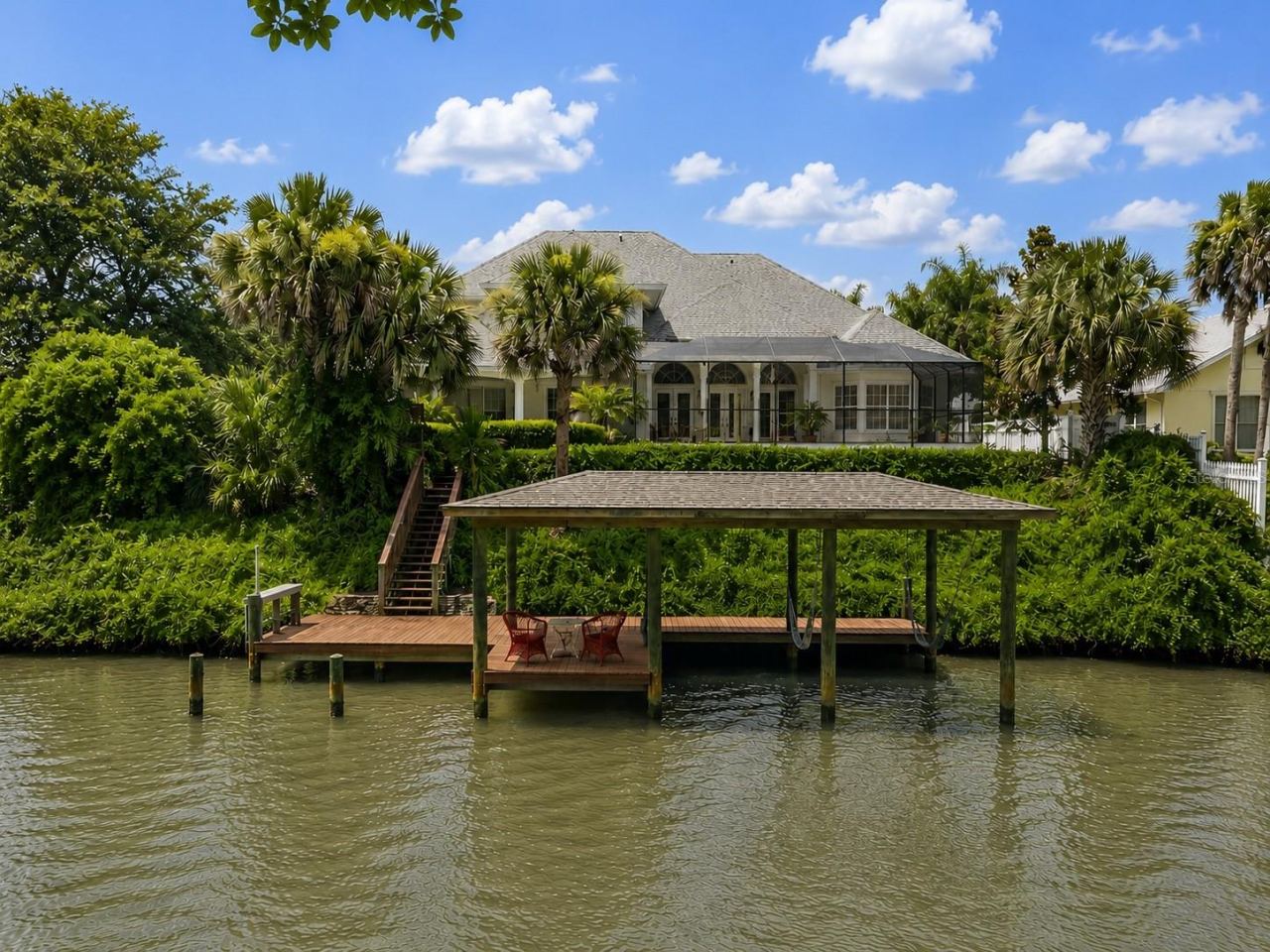128 Godfrey Rd, Edgewater
