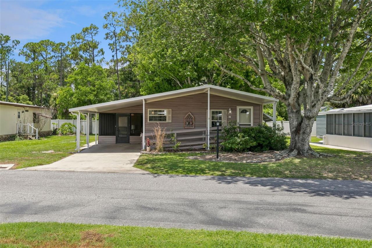 938 Blue Heron Blvd, Osteen