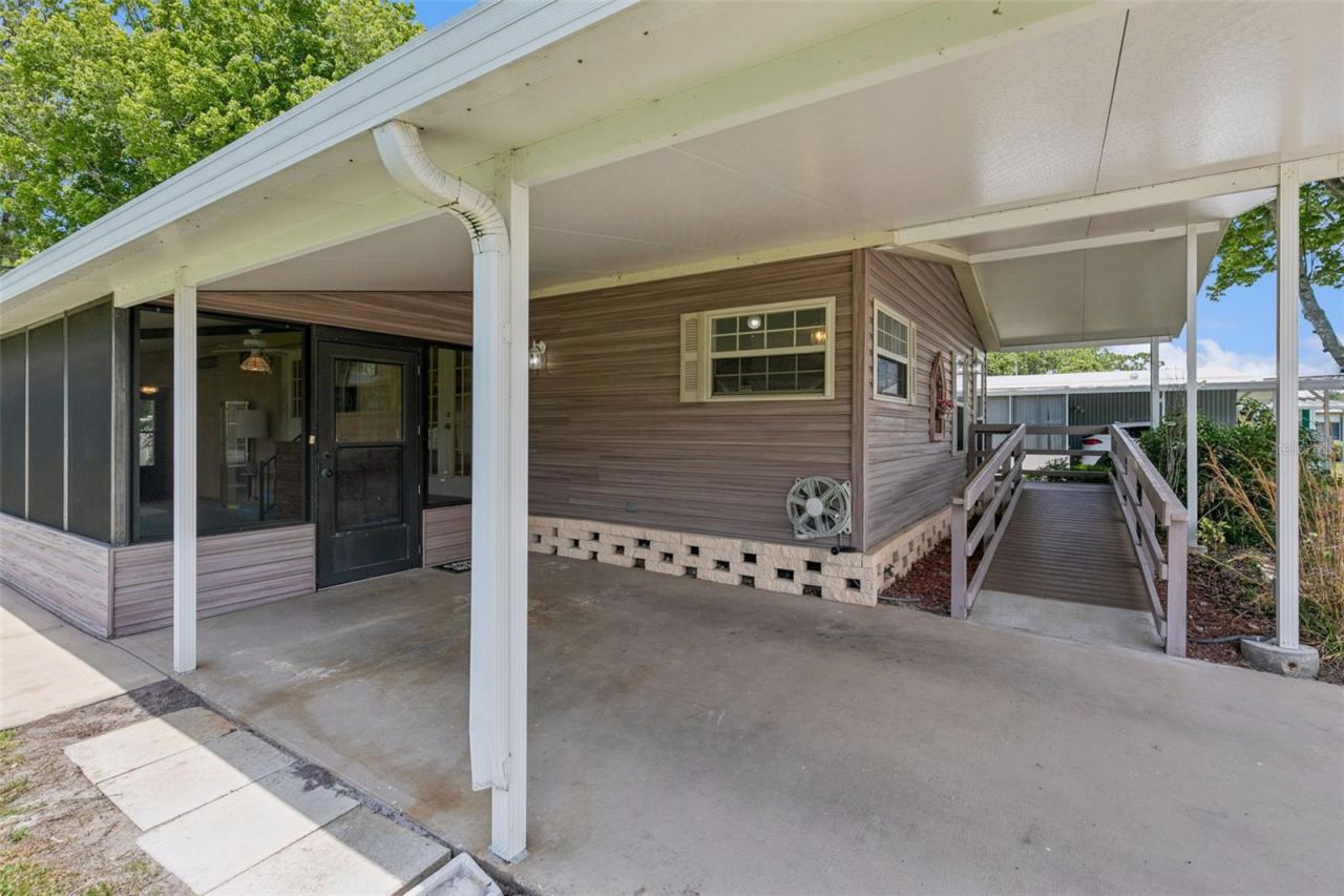 Photo 3 of 938 Blue Heron Blvd, Osteen, FL 32764