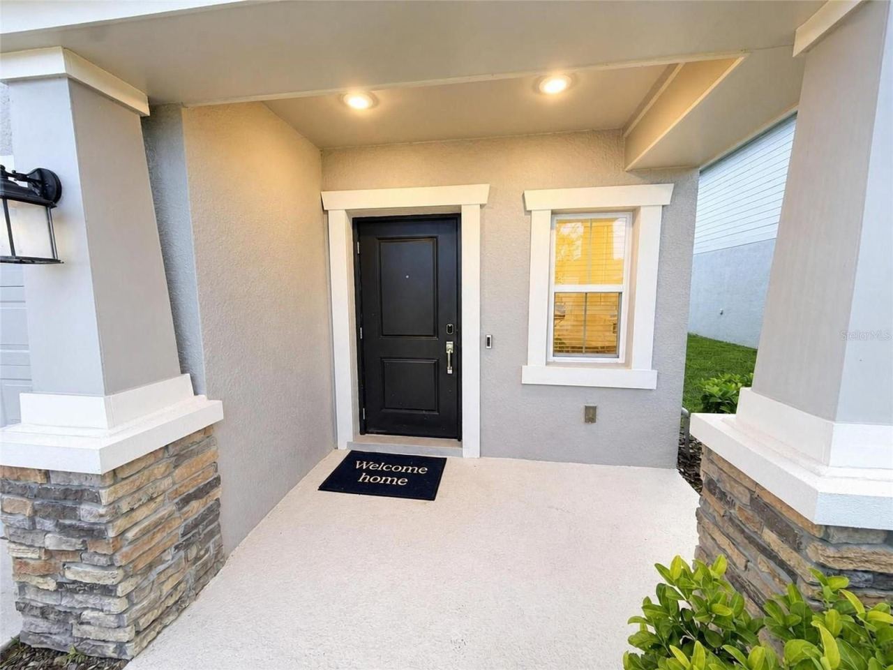 Photo 2 of 1181 Sand Trap Ct, Daytona Beach, FL 32124