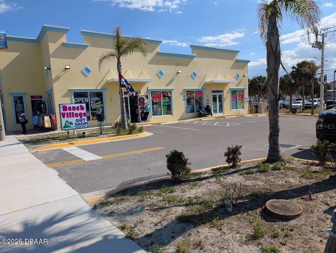 128 S Atlantic Ave, Daytona Beach