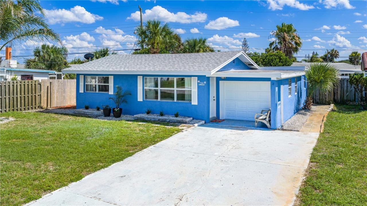 Photo 2 of 28 Beechwood Dr, Ormond Beach, FL 32176