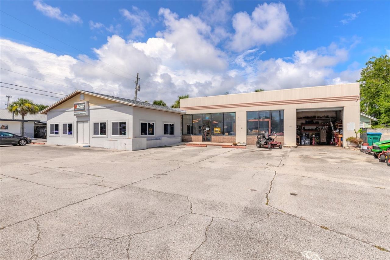 Photo 2 of 600 N Dixie Fwy, New Smyrna Beach, FL 32168