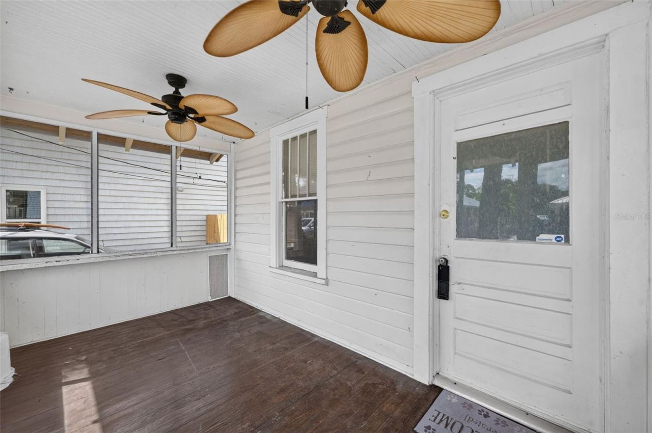 Photo 3 of 309 Rush St, New Smyrna Beach, FL 32168
