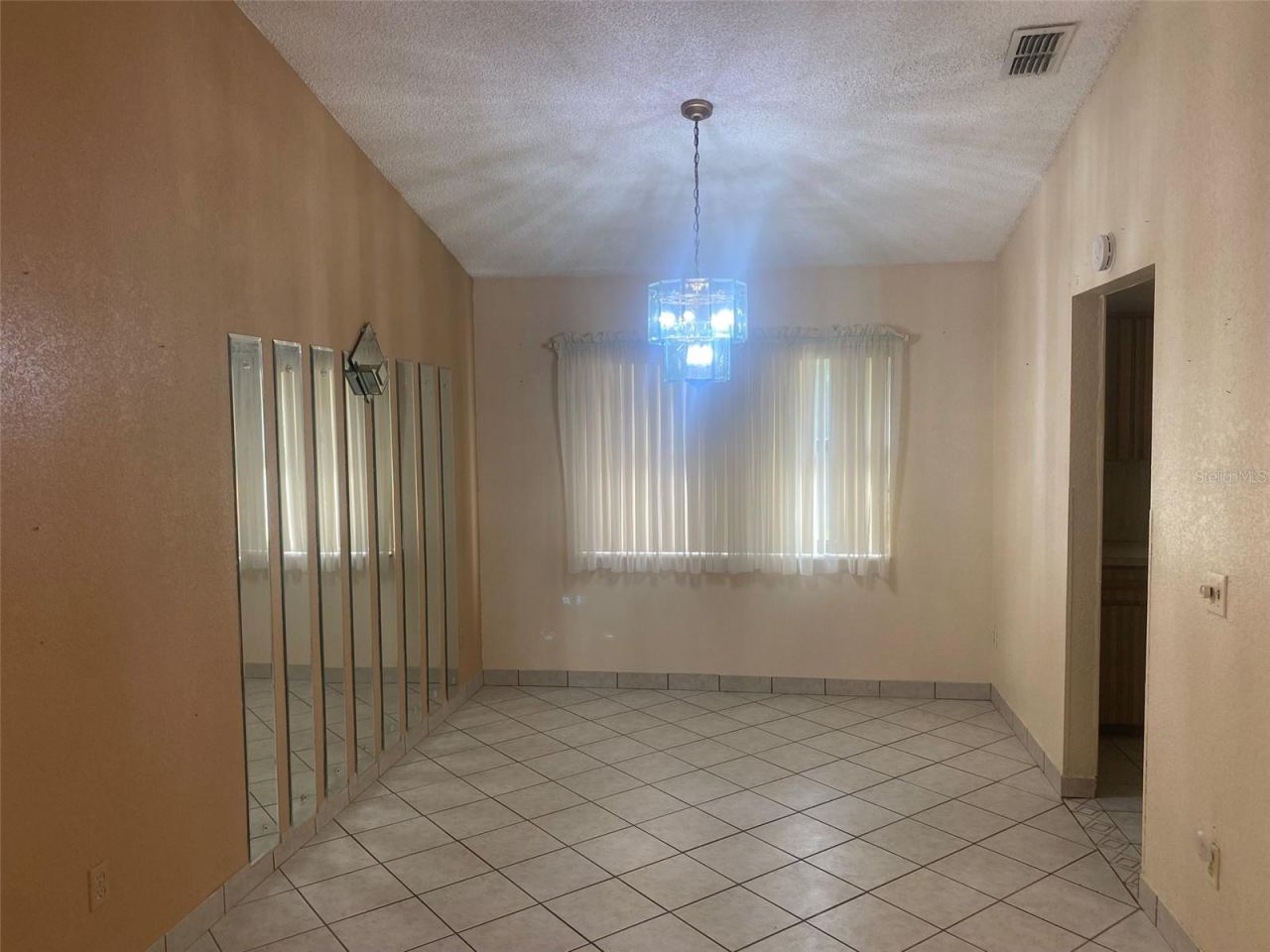 Photo 3 of 1101 Stillwater Ave, Deltona, FL 32725