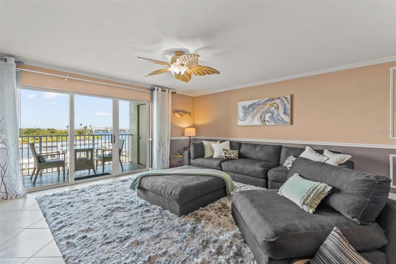 Photo 3 of 533 Marina Point Dr #533, Daytona Beach, FL 32114