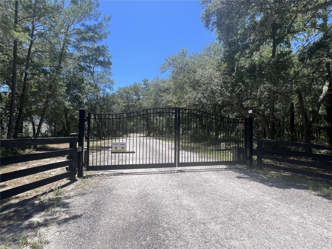 Photo 3 of 1425 Renbar Rd, De Leon Springs, FL 32130
