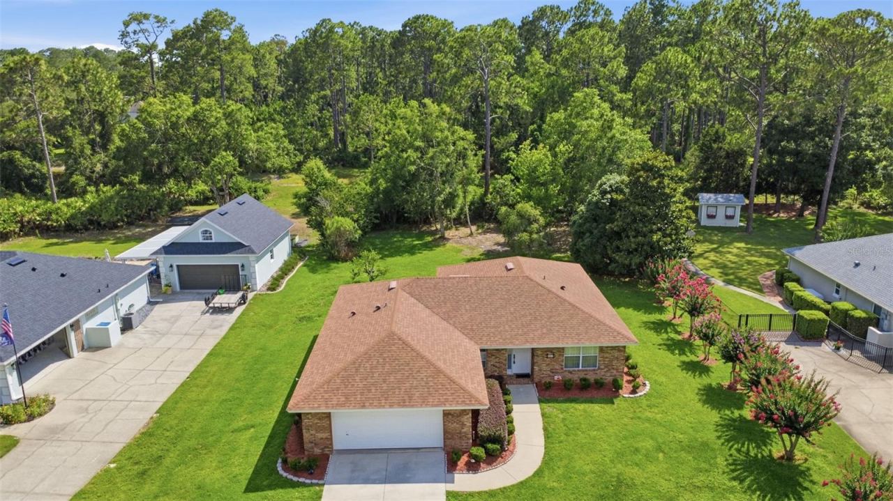 Photo 2 of 687 Winterberry Trl, Deland, FL 32724